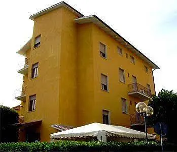 La Gustea & Cucina 萨尔泰阿诺