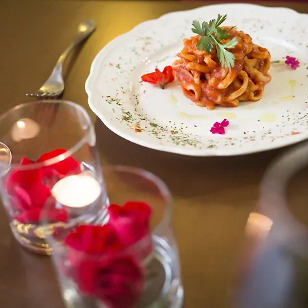 La Gustea & Cucina