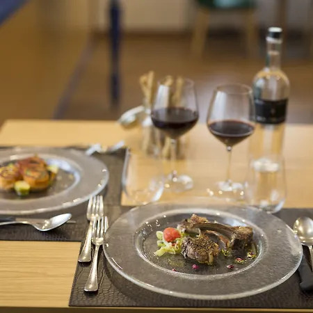 ホテル La Gustea & Cucina 4*