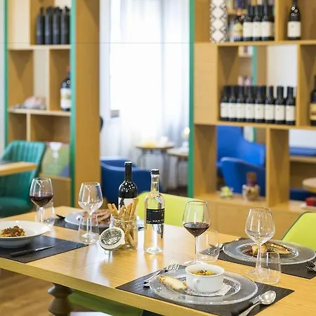 Hotel La Gustea & Cucina 4*